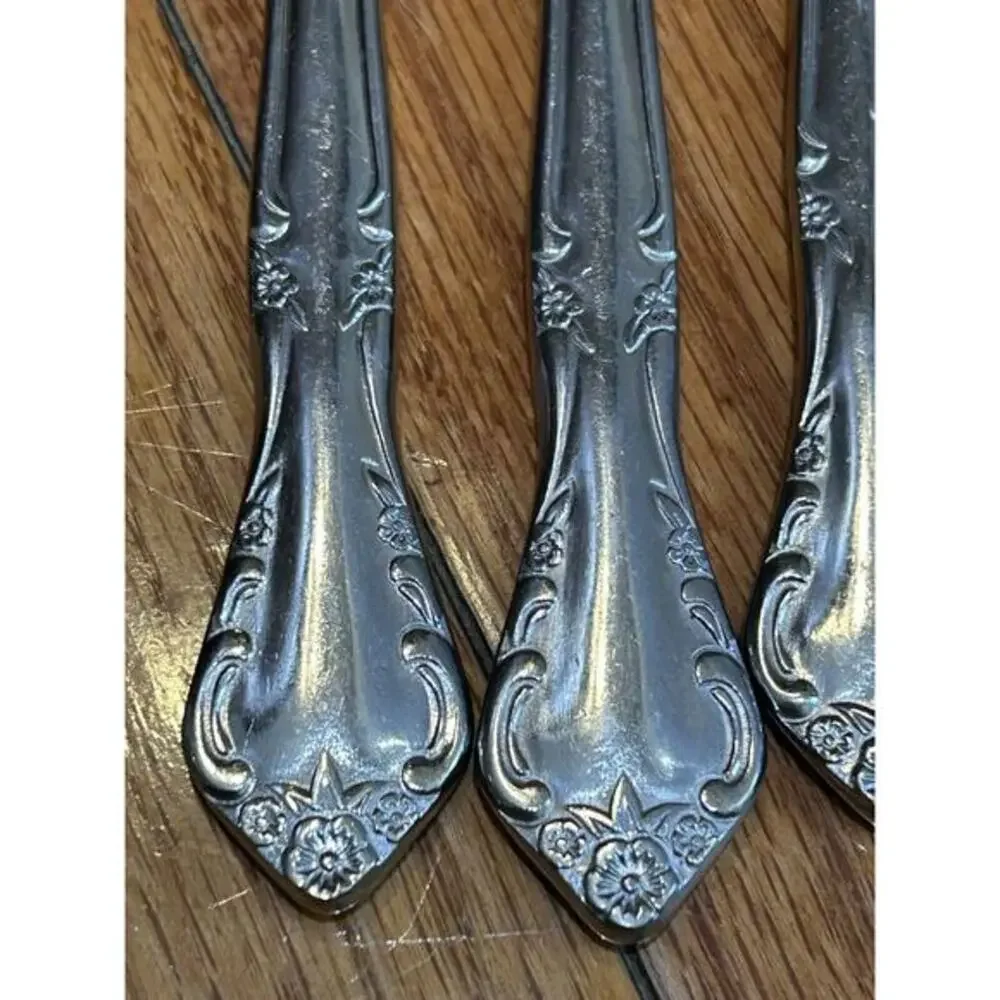 Set Of 4‎ Stainless Steel Knives Rose Pattern